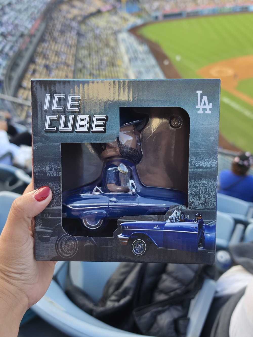 2026 DODGERS ICE CUBE BOBBLE